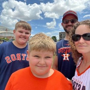 Meet your Posher, Brandi